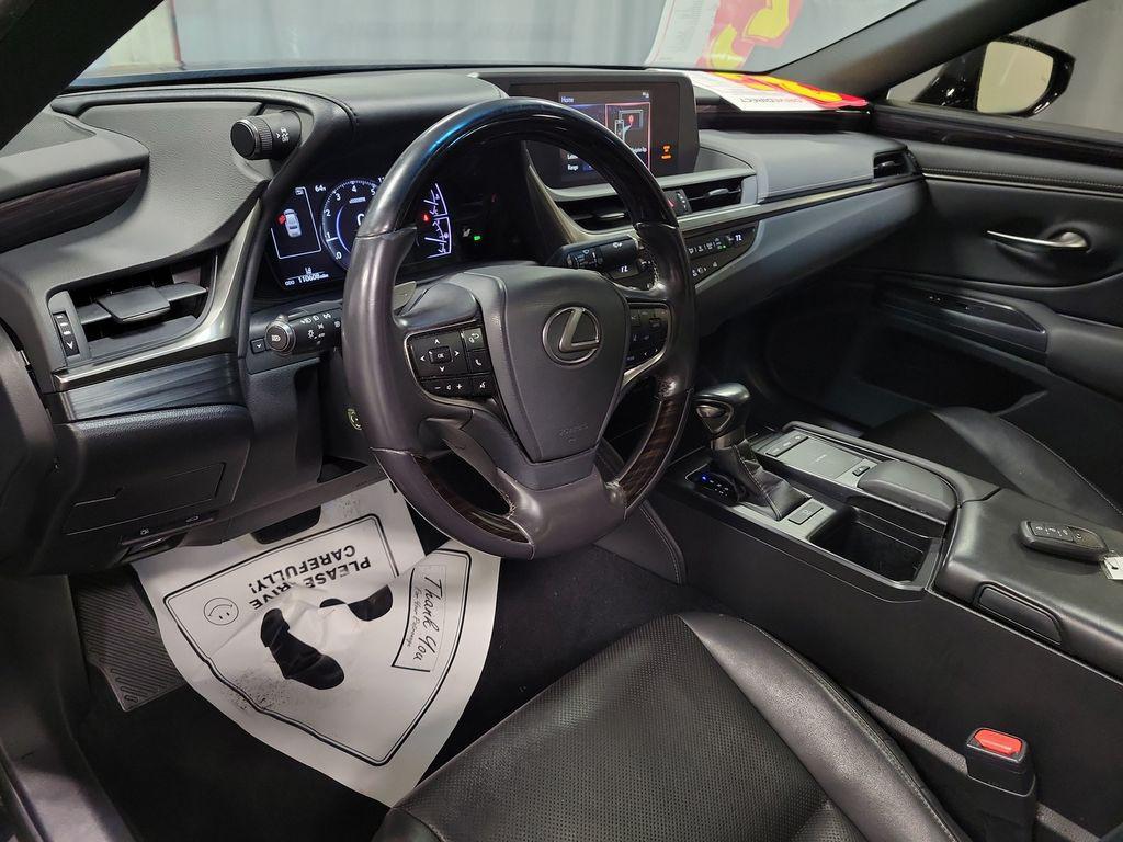 used 2021 Lexus ES 350 car, priced at $20,995