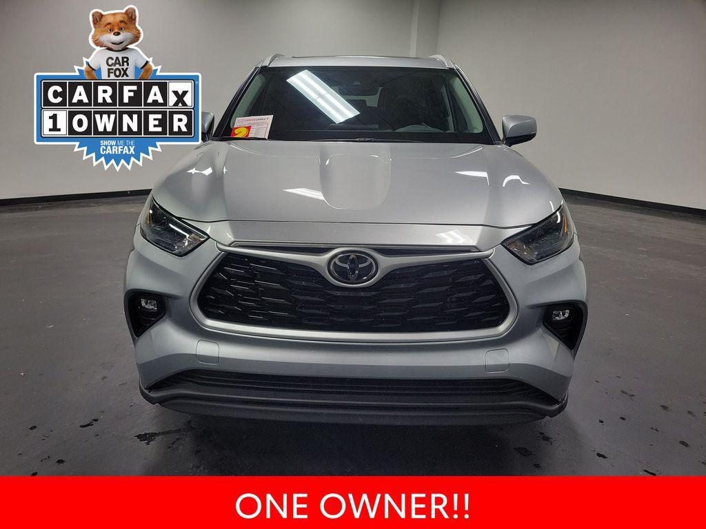used 2023 Toyota Highlander car, priced at $37,994