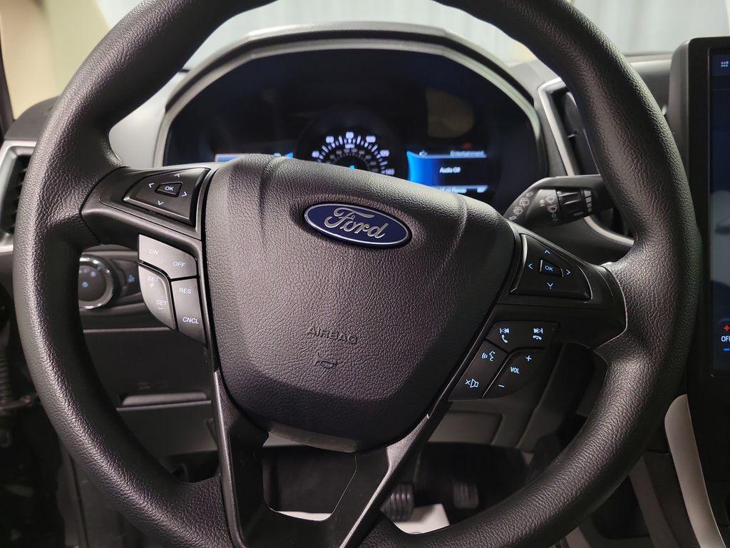 used 2024 Ford Edge car, priced at $25,995