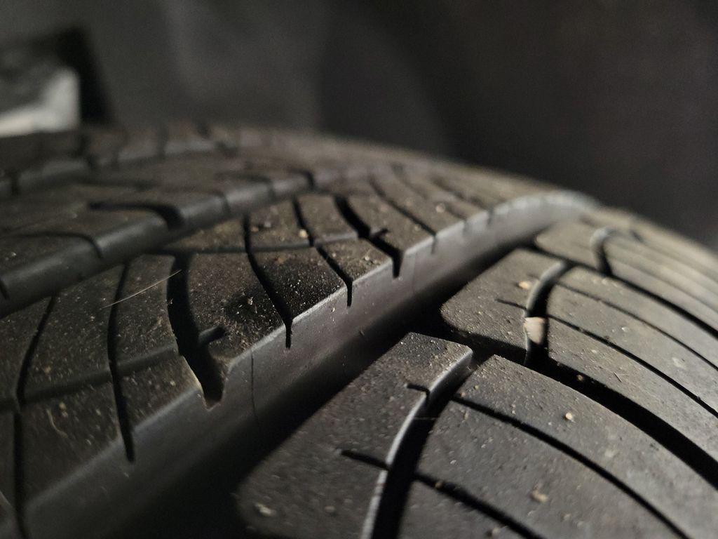 used 2024 Ford Edge car, priced at $25,995