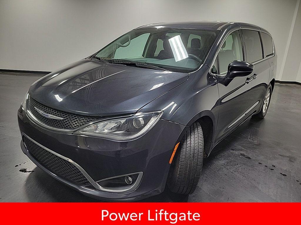 used 2020 Chrysler Pacifica car, priced at $13,500
