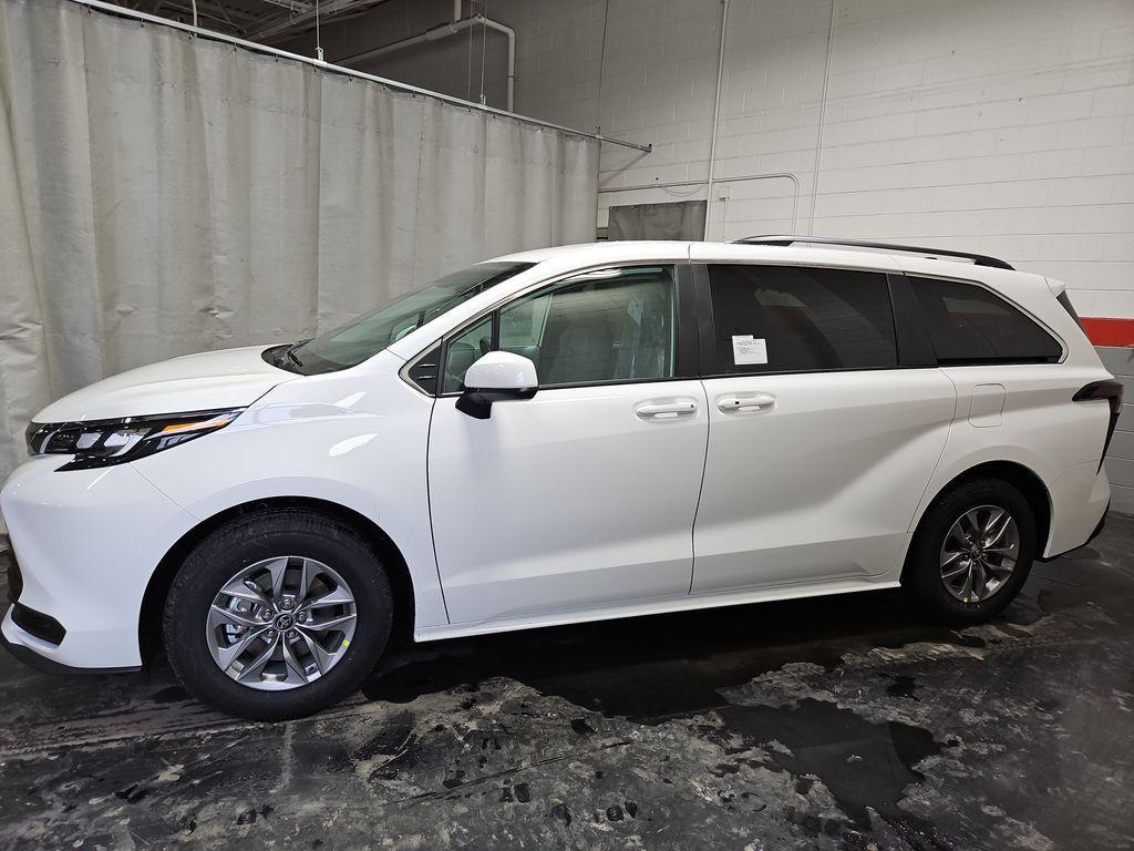 new 2026 Toyota Sienna car, priced at $42,110