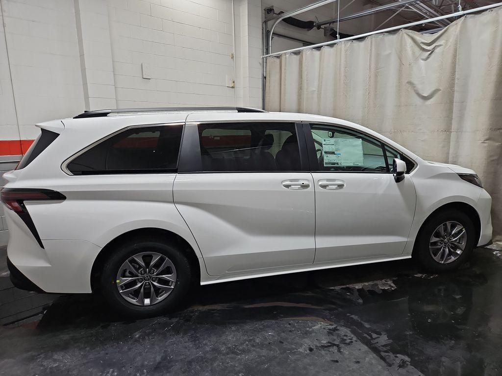 new 2026 Toyota Sienna car, priced at $42,110