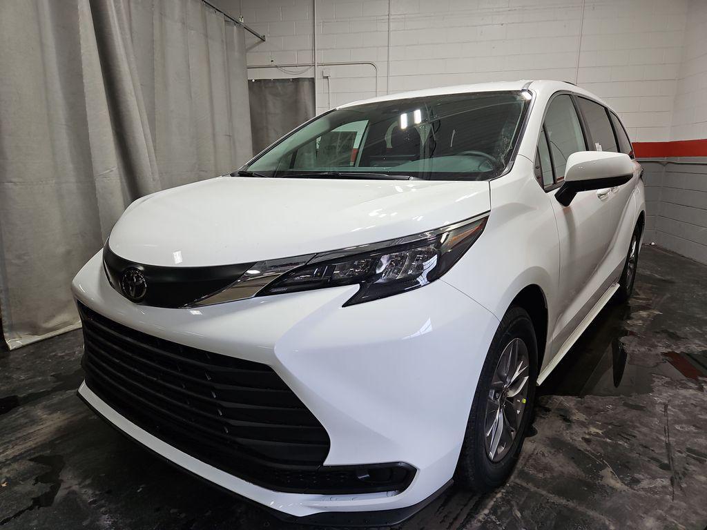 new 2026 Toyota Sienna car, priced at $42,110