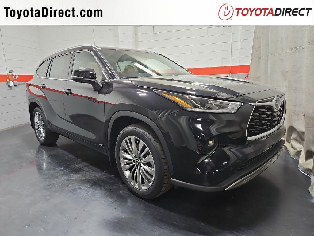 new 2026 Toyota Highlander Hybrid car, priced at $56,858