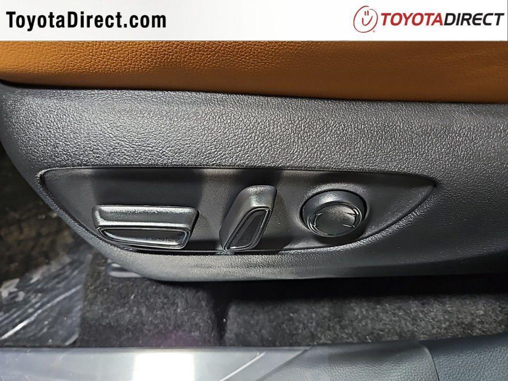 new 2026 Toyota Highlander Hybrid car, priced at $56,858