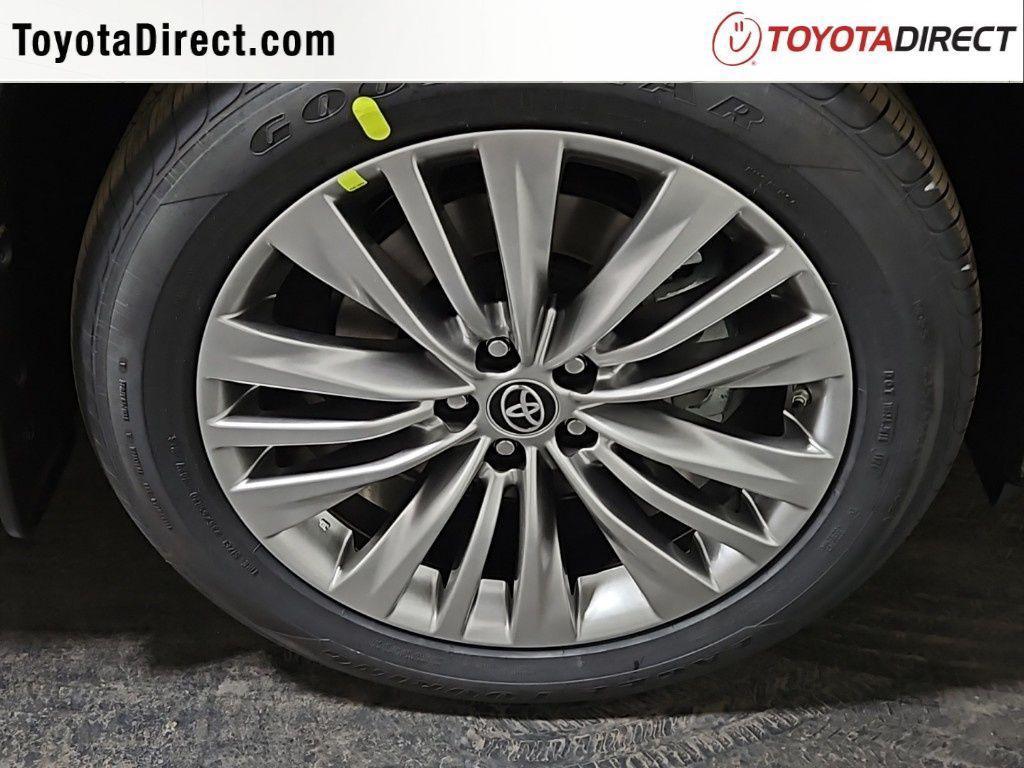 new 2026 Toyota Highlander Hybrid car, priced at $56,858