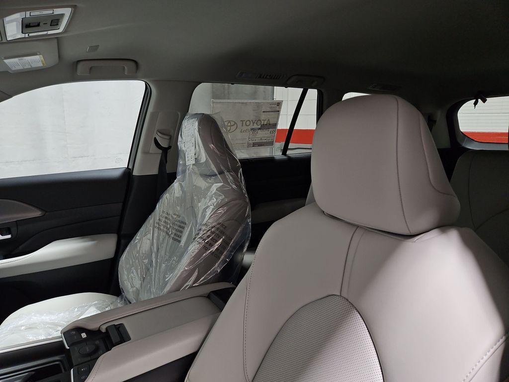 new 2026 Toyota Grand Highlander car, priced at $47,588