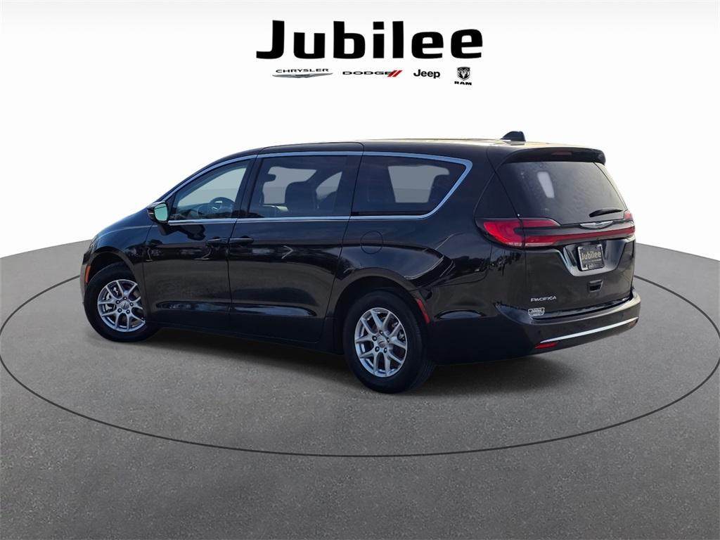 used 2024 Chrysler Pacifica car, priced at $26,460