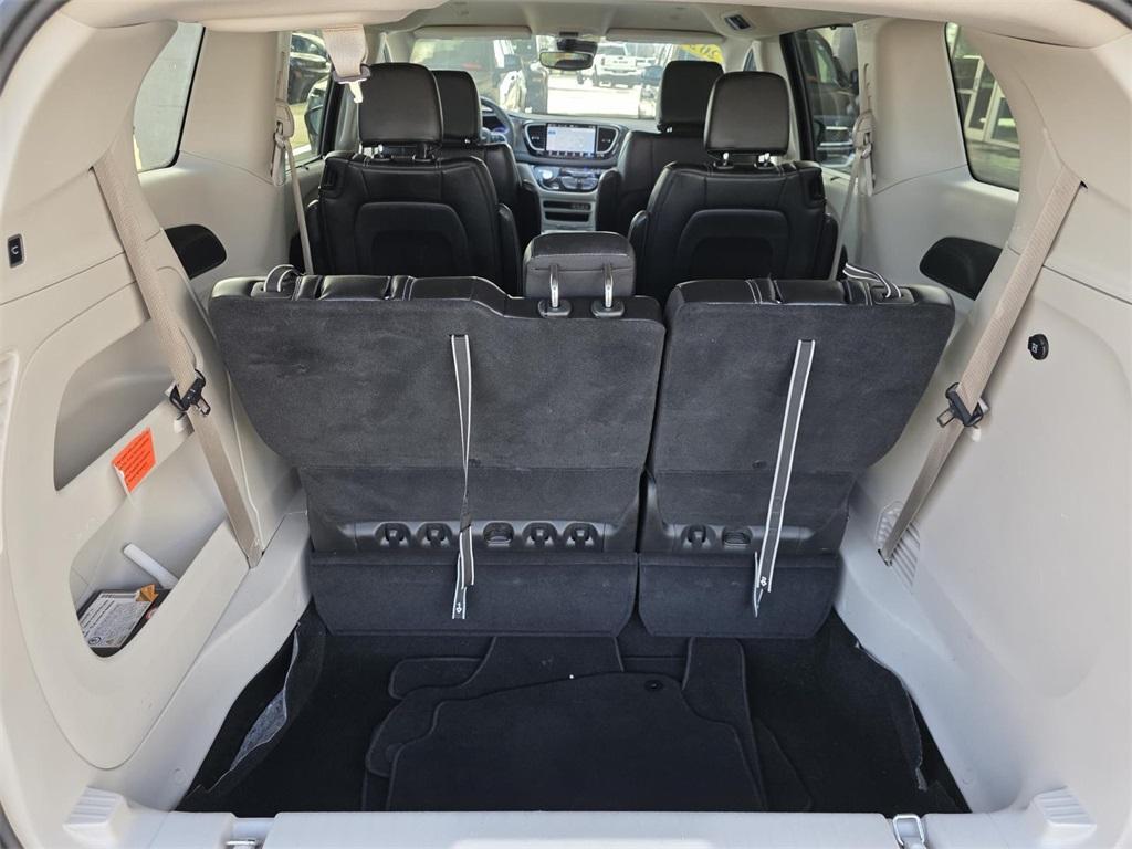 used 2024 Chrysler Pacifica car, priced at $26,460