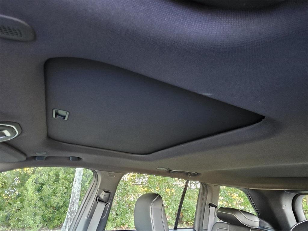 new 2025 Jeep Grand Cherokee car, priced at $37,454