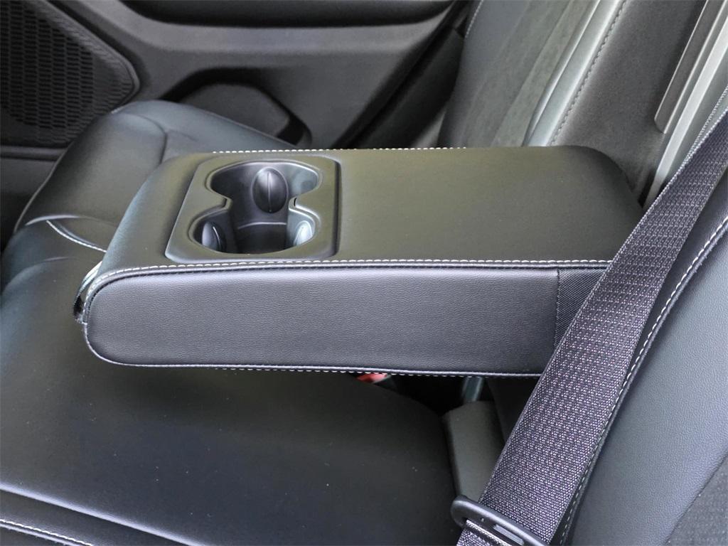 new 2025 Jeep Grand Cherokee car, priced at $37,454