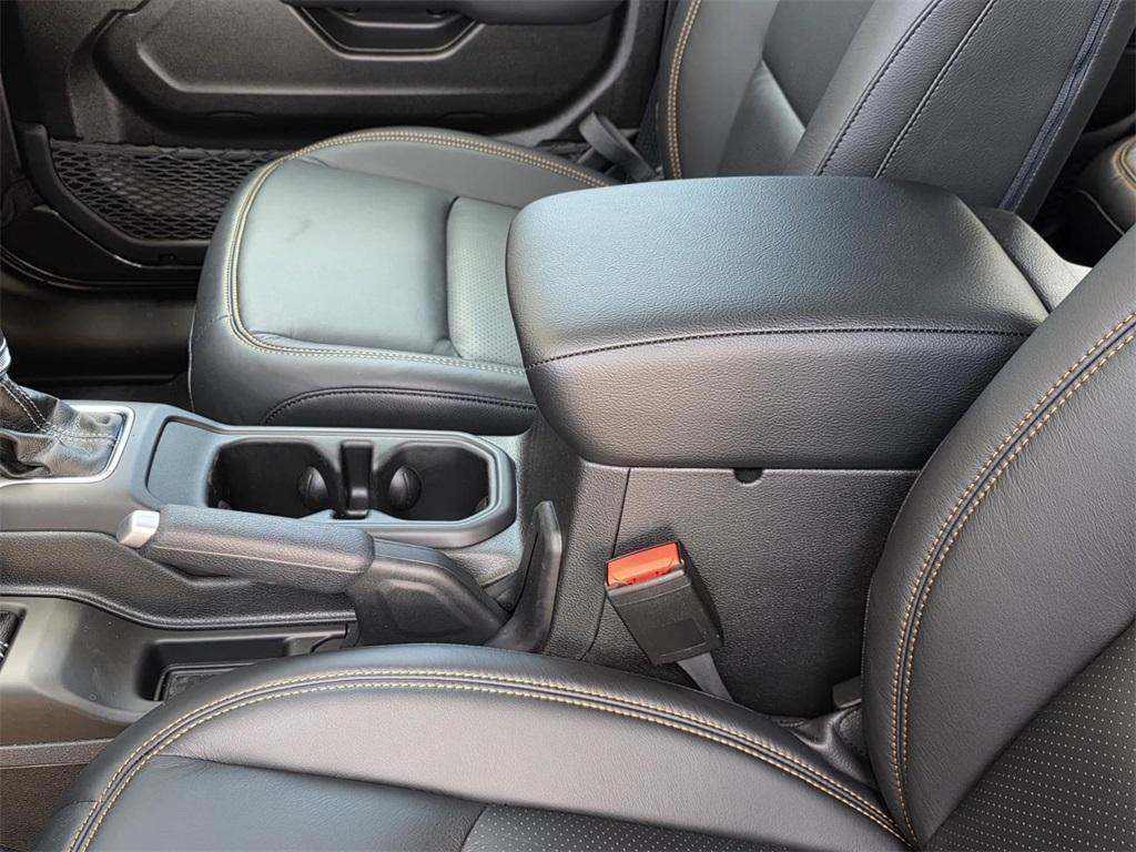 new 2026 Jeep Wrangler car, priced at $47,352