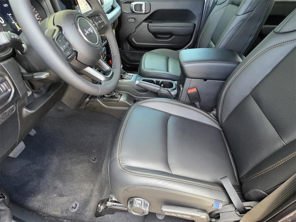 new 2026 Jeep Wrangler car, priced at $47,352