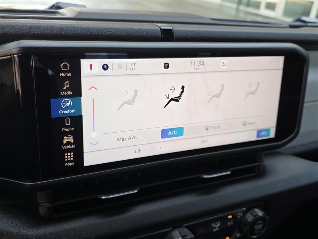 new 2026 Jeep Gladiator car, priced at $43,540