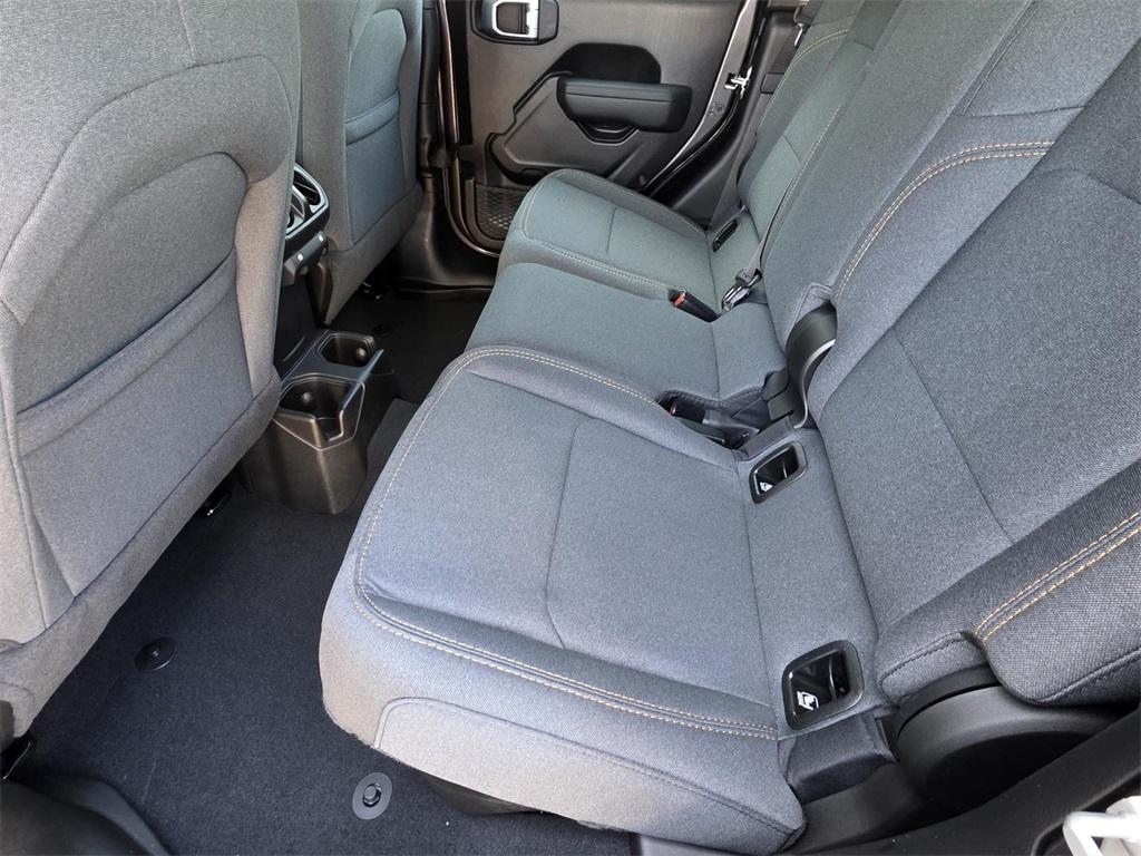 new 2026 Jeep Gladiator car, priced at $43,540