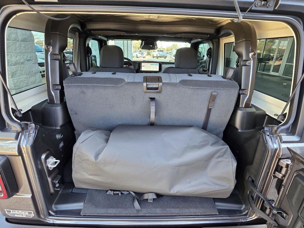 new 2026 Jeep Wrangler car, priced at $43,456