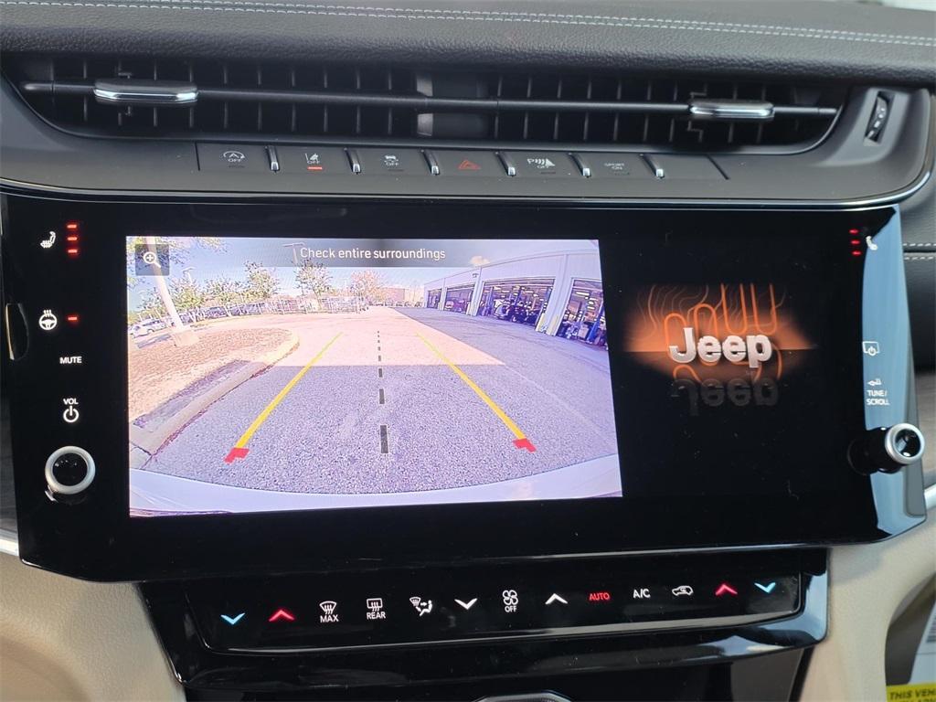 new 2026 Jeep Grand Cherokee car, priced at $42,878