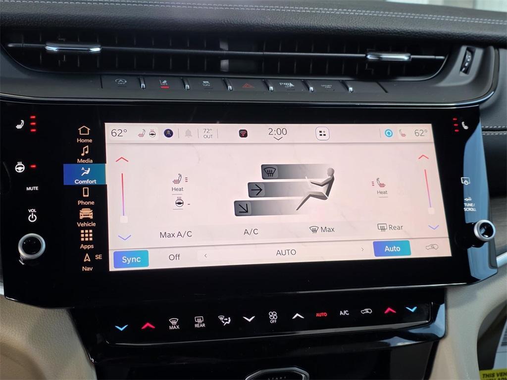 new 2026 Jeep Grand Cherokee car, priced at $42,878