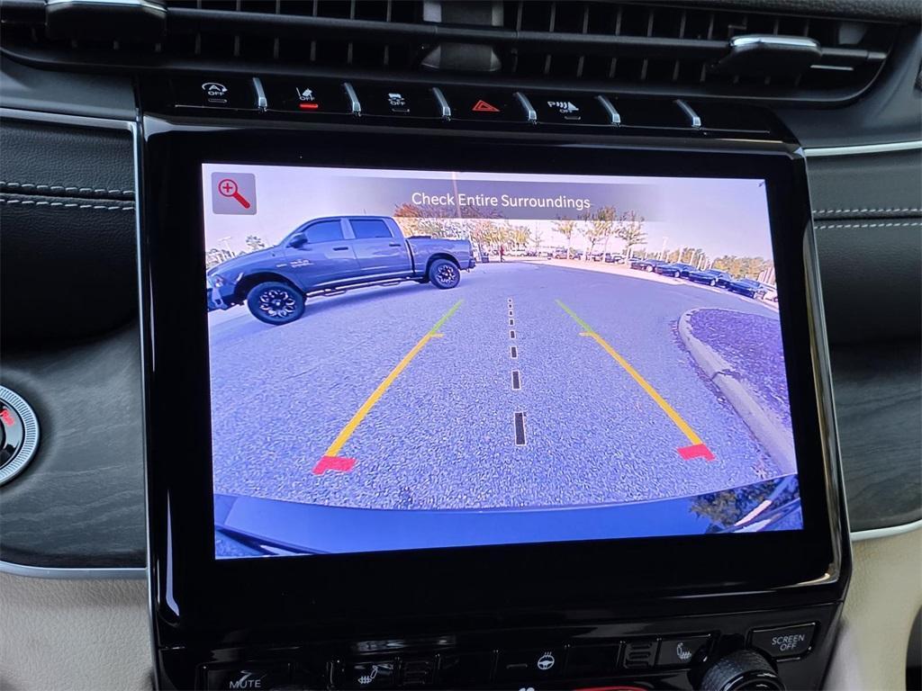 new 2025 Jeep Grand Cherokee L car, priced at $50,014