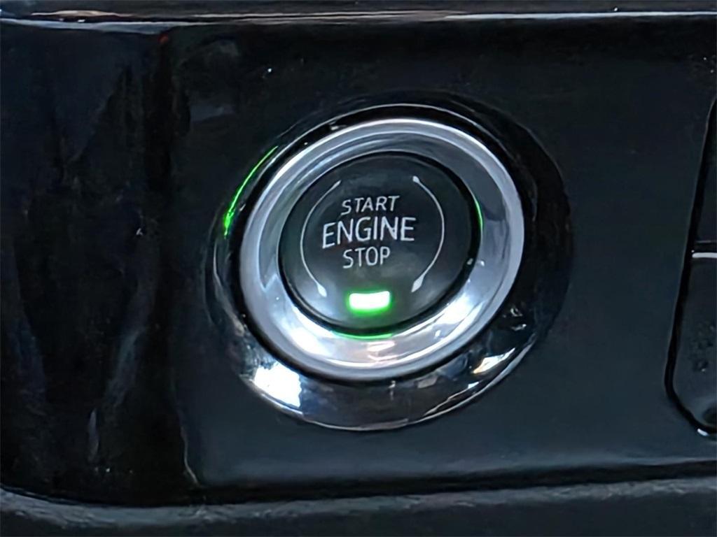 used 2024 GMC Sierra 1500 car, priced at $43,380