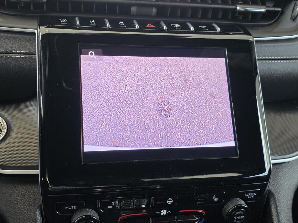 used 2025 Jeep Grand Cherokee car, priced at $38,990