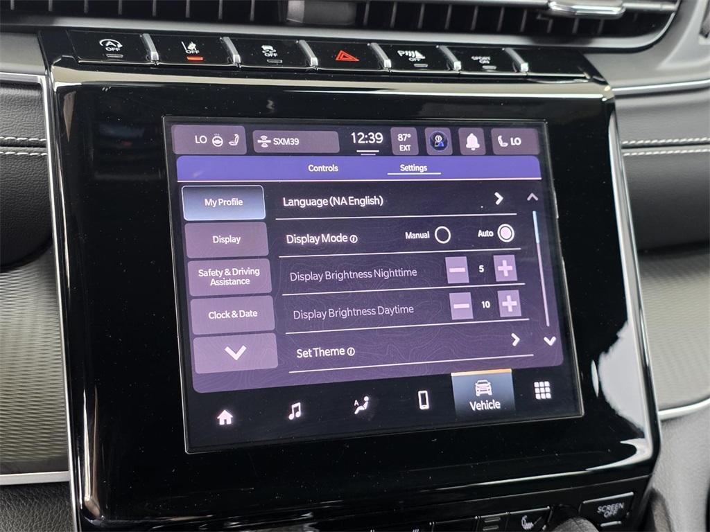 used 2025 Jeep Grand Cherokee car, priced at $37,990