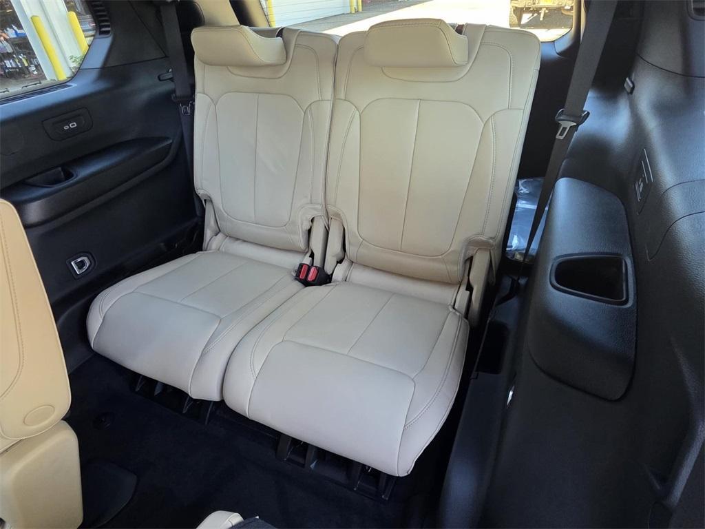 new 2025 Jeep Grand Cherokee L car, priced at $48,886