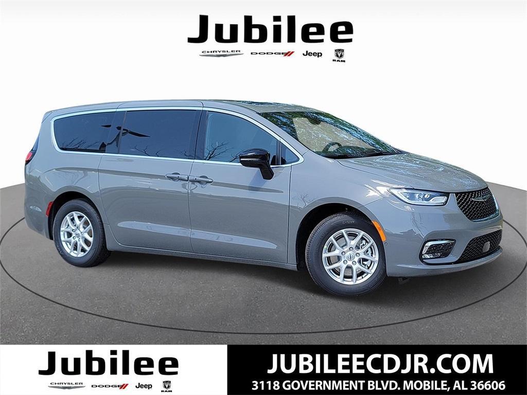 new 2025 Chrysler Pacifica car, priced at $42,900