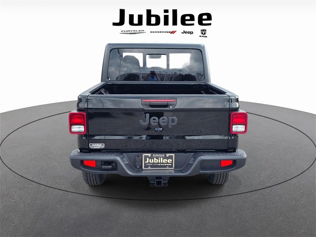 new 2026 Jeep Gladiator car, priced at $45,453