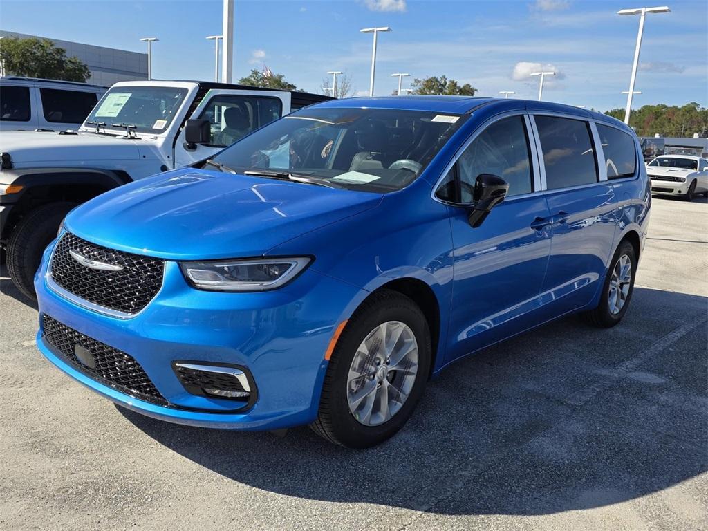 new 2026 Chrysler Pacifica car, priced at $45,421