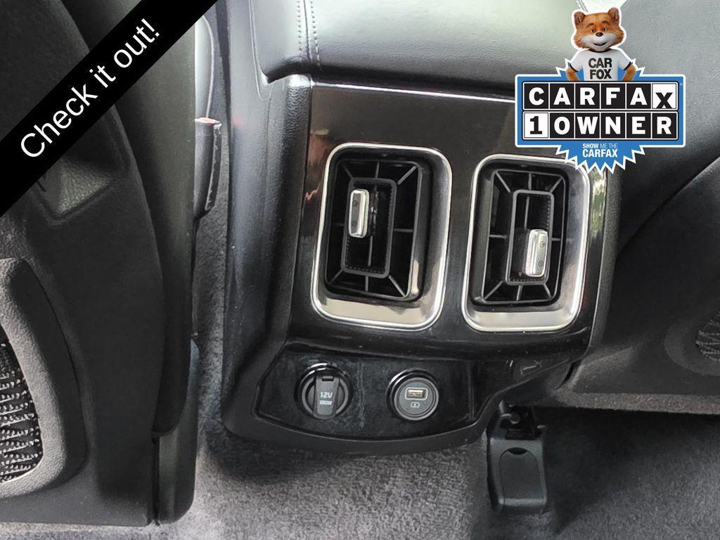 used 2023 Kia Sorento car, priced at $25,389