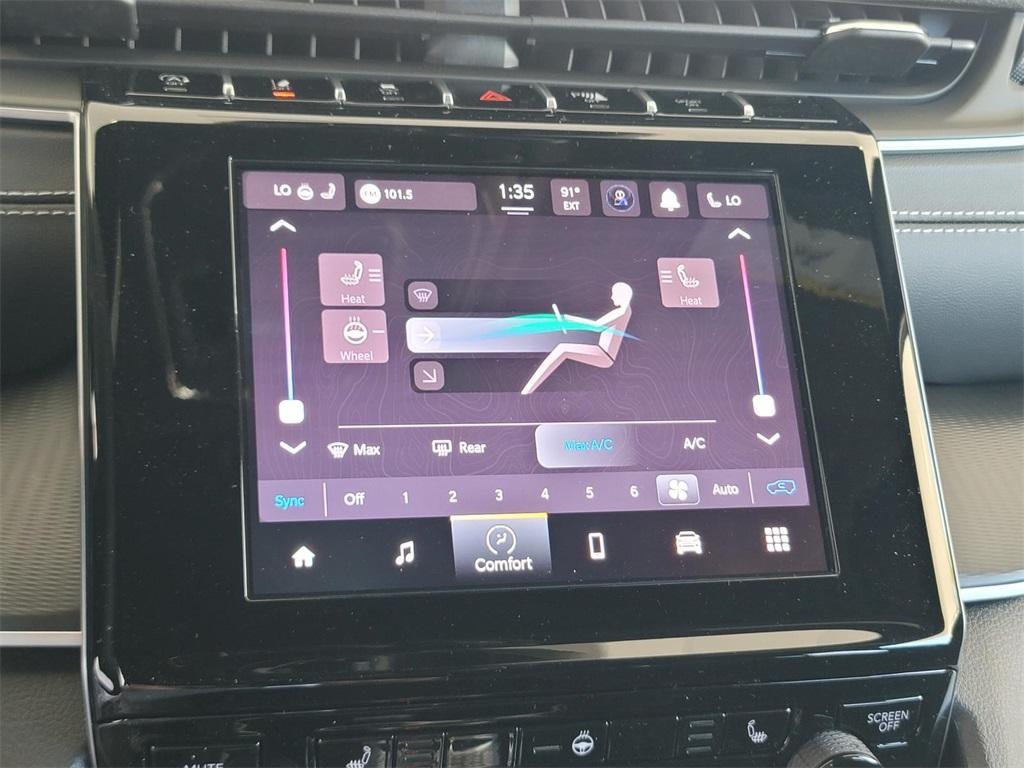 new 2025 Jeep Grand Cherokee car, priced at $36,371