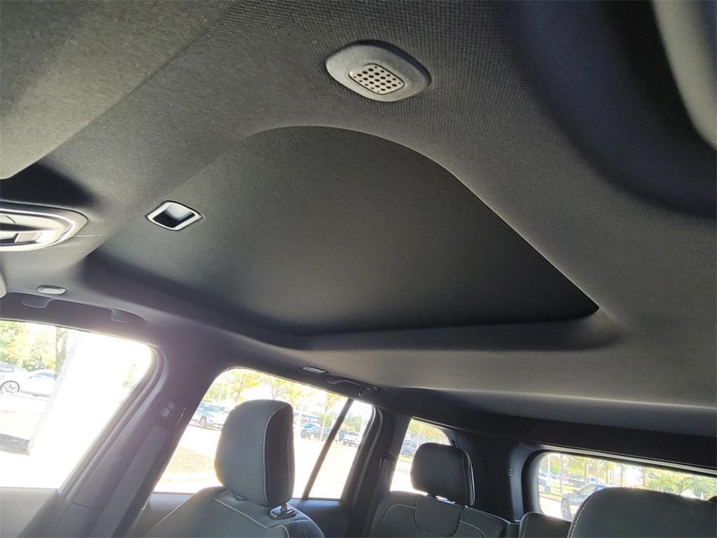 new 2025 Jeep Grand Cherokee car, priced at $36,371