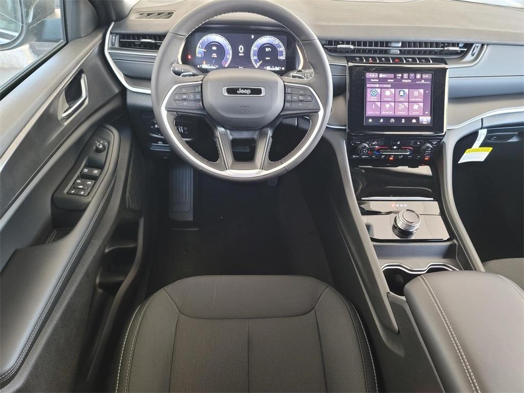 new 2025 Jeep Grand Cherokee car, priced at $36,371