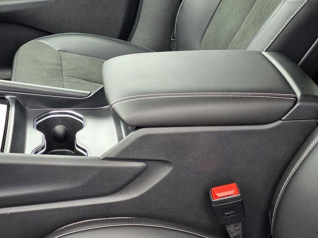 new 2025 Jeep Grand Cherokee L car, priced at $43,682