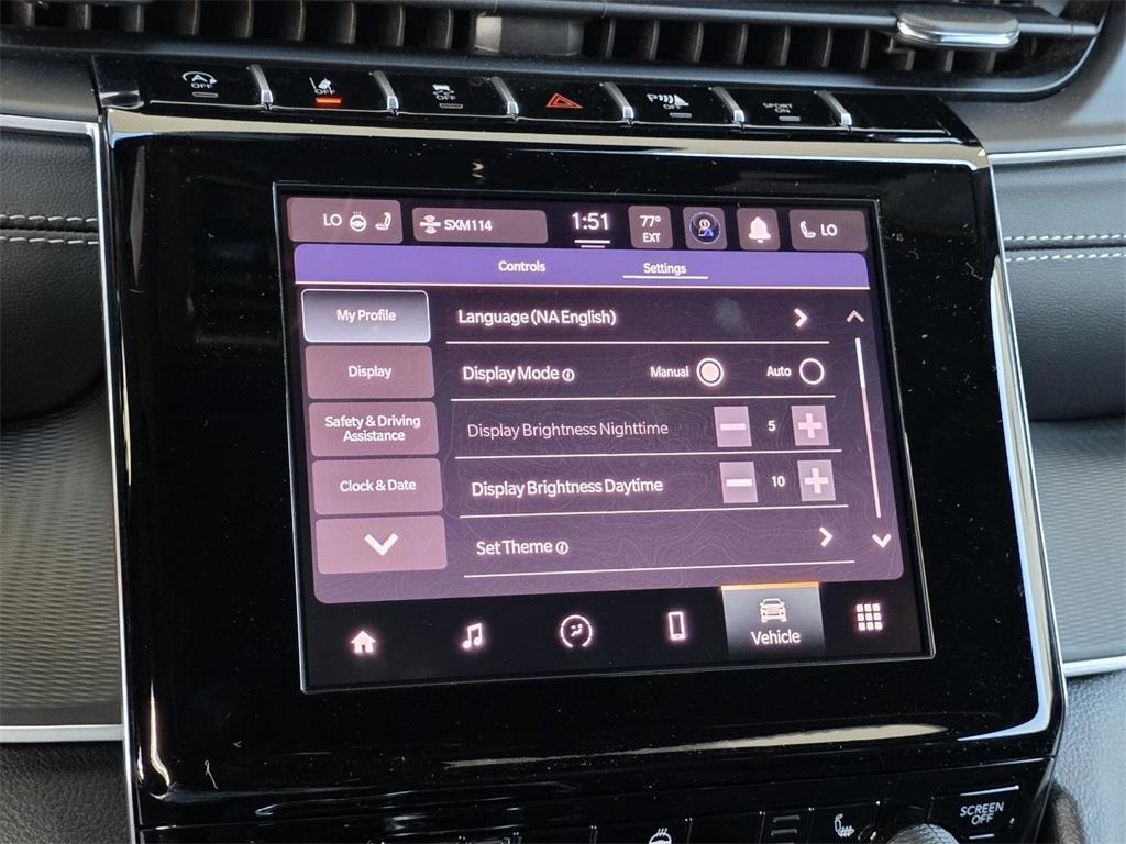 new 2025 Jeep Grand Cherokee car, priced at $40,120