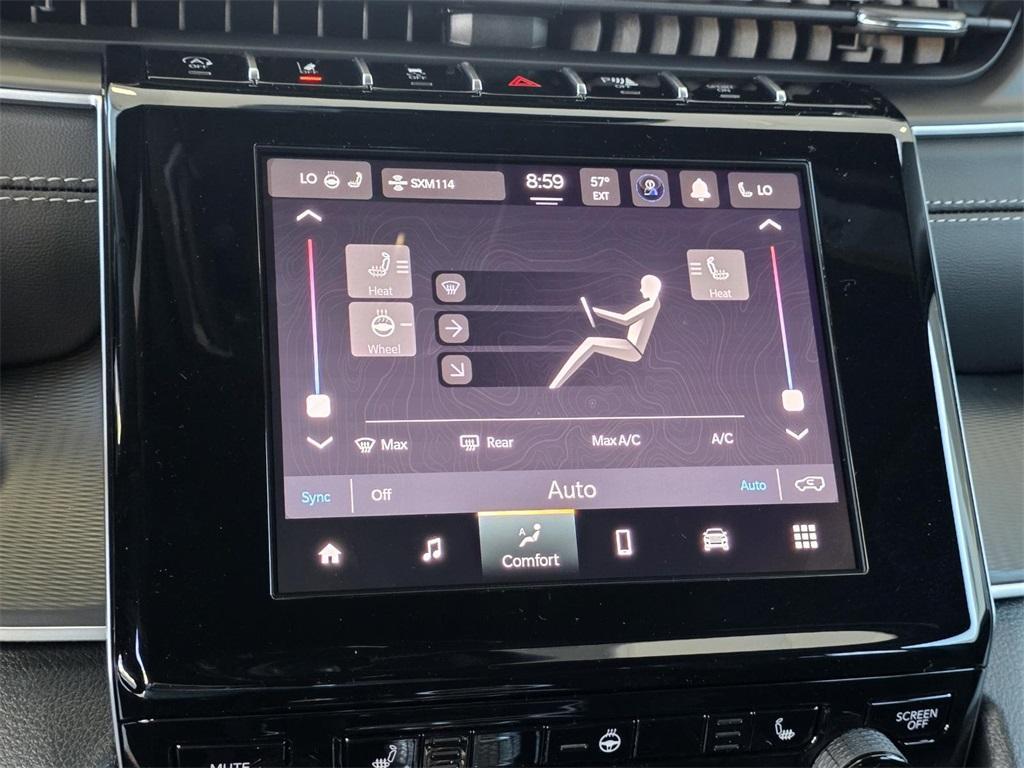 new 2025 Jeep Grand Cherokee car, priced at $37,030