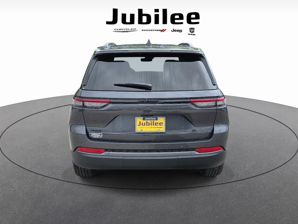 new 2026 Jeep Grand Cherokee car, priced at $46,695