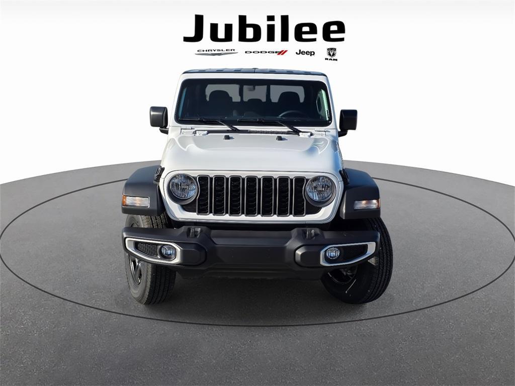 new 2026 Jeep Gladiator car, priced at $42,945