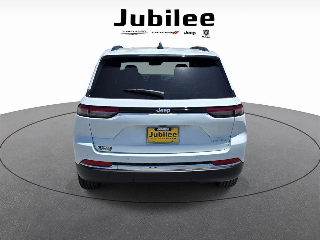 new 2026 Jeep Grand Cherokee car, priced at $36,517