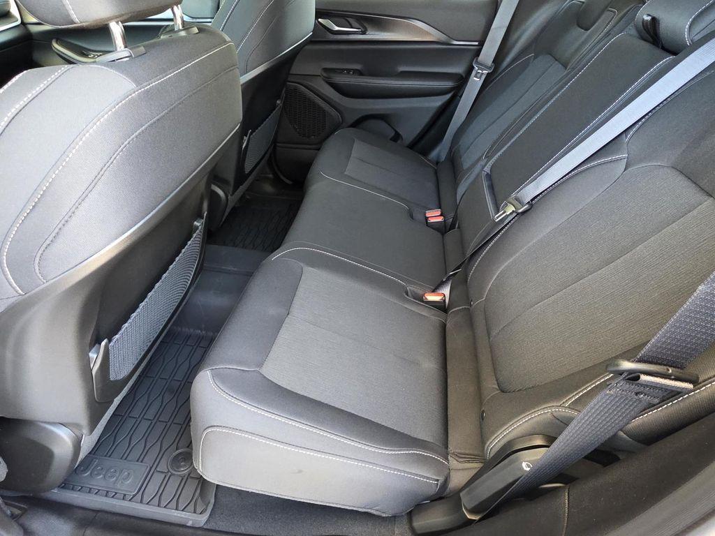 new 2026 Jeep Grand Cherokee car, priced at $36,517