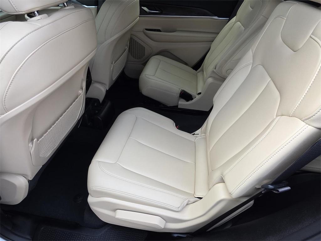 used 2025 Jeep Grand Cherokee L car, priced at $36,386