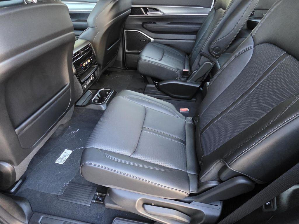 new 2025 Jeep Wagoneer car, priced at $70,686