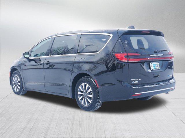 used 2024 Chrysler Pacifica Hybrid car, priced at $30,499