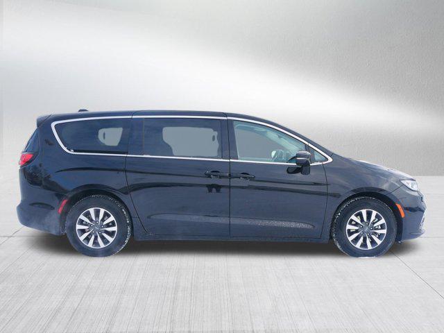 used 2024 Chrysler Pacifica Hybrid car, priced at $30,499