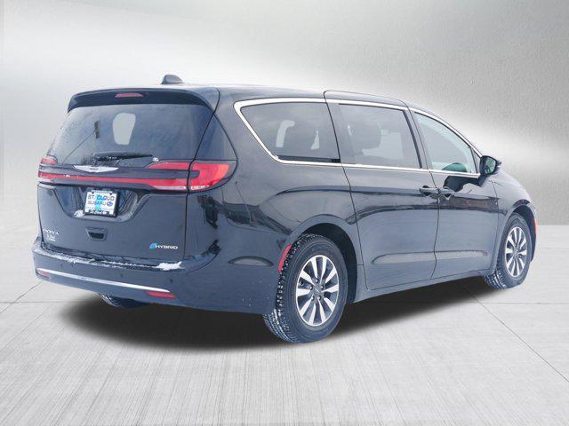 used 2024 Chrysler Pacifica Hybrid car, priced at $30,499