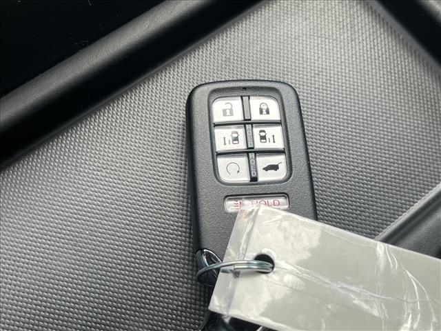 used 2023 Honda Odyssey car, priced at $35,903