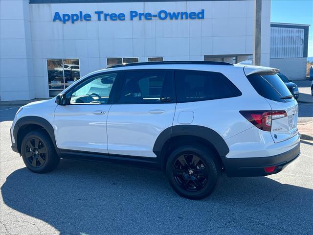 used 2022 Honda Pilot car, priced at $30,395