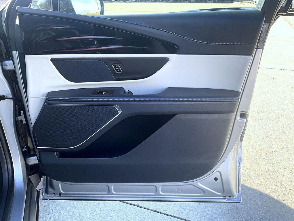 used 2024 Lincoln Nautilus car, priced at $47,945